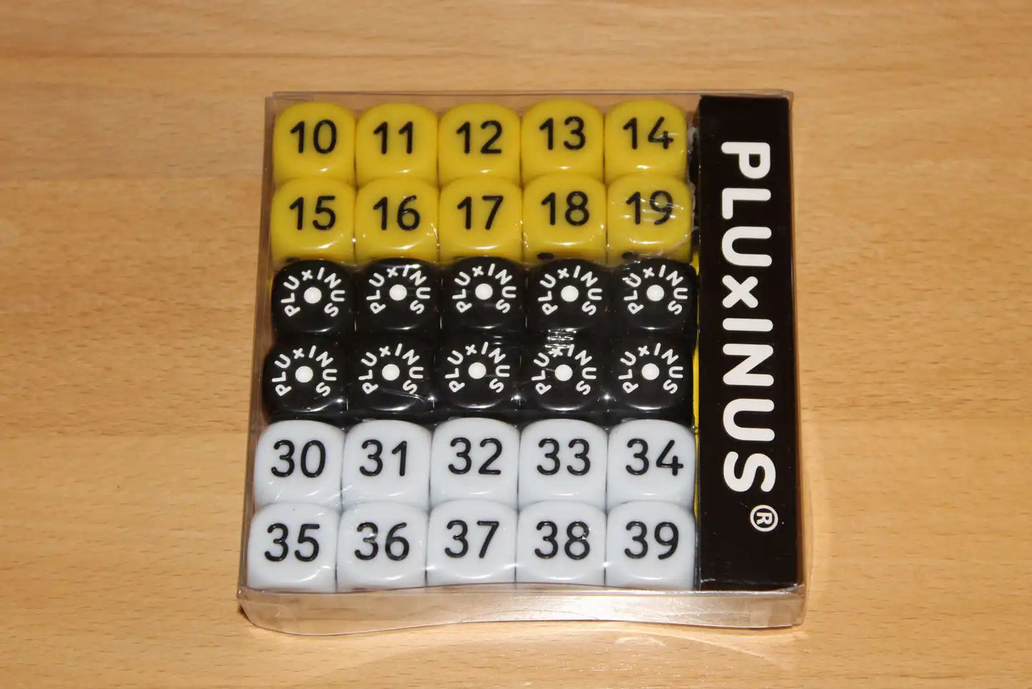 PLUxINUS - das Würfel- und Rechenspiel