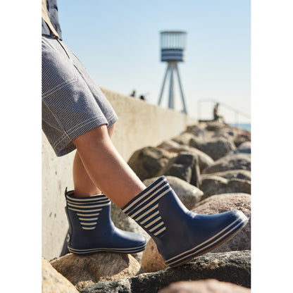 Wheat Rubber Boot Print Mist indigo Stripes