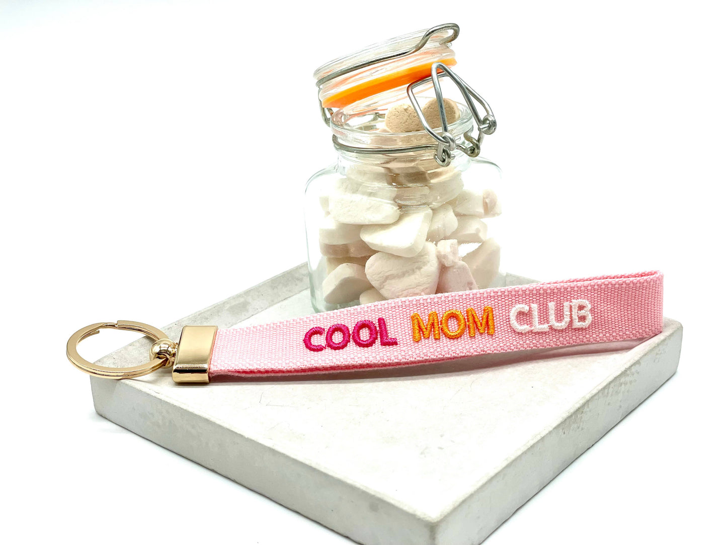 COOL MOM CLUB Schlüsselanhänger Keychain gewebt - bestickt