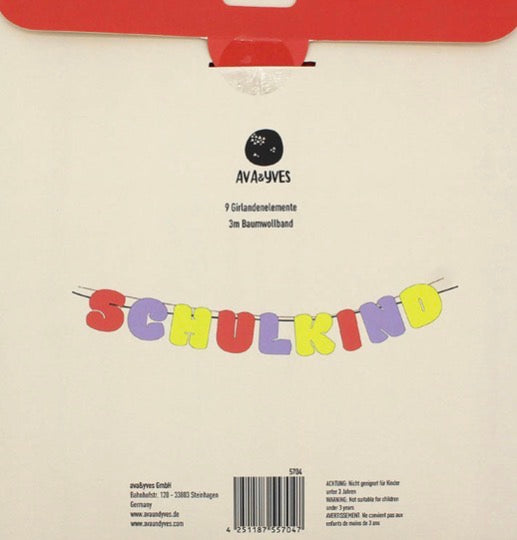 Ava Yves Girlande Schulkind