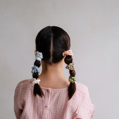 Mimi und Lula spring floral scrunchies