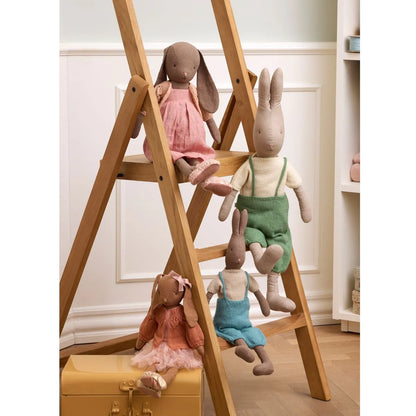 Maileg Kanninchen Größe 3 Baum gestricktes Hemd und Overall