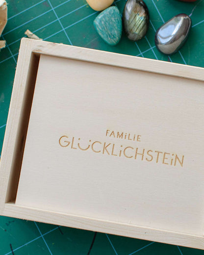 Familie Glücklichstein - Deine Superhelden für den Schulalltag