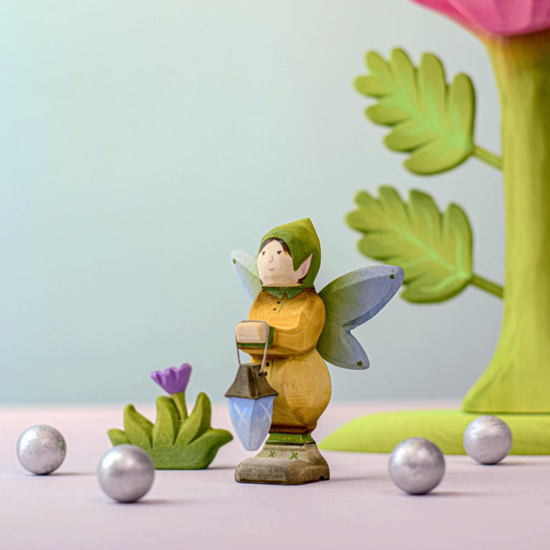 Bumbu Toys Geflügelter Elf mit Lampe