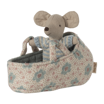 Maileg Babymaus in Tragetasche blau