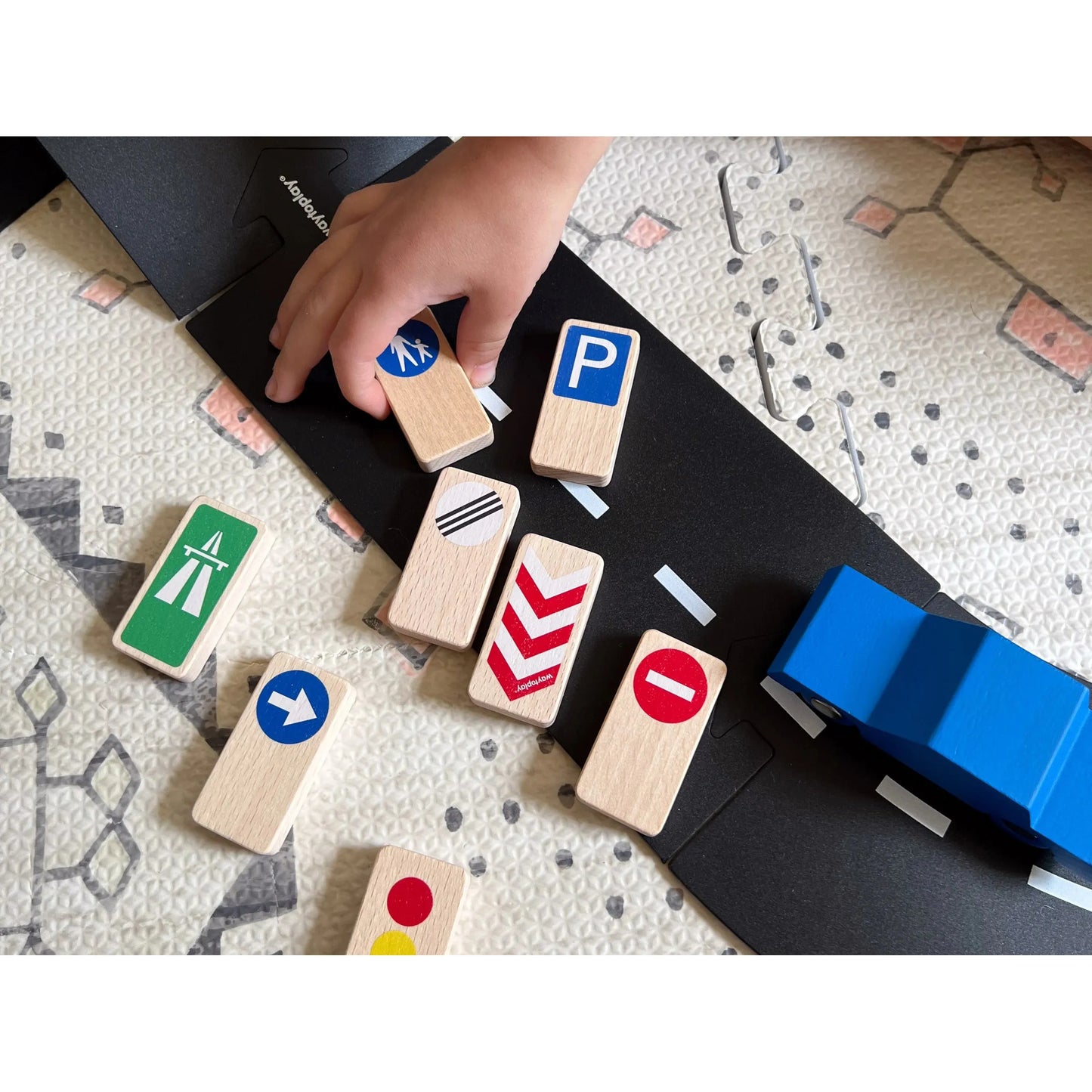 Waytoplay Roadblocks - Traffic Signs Verkehrsschilder