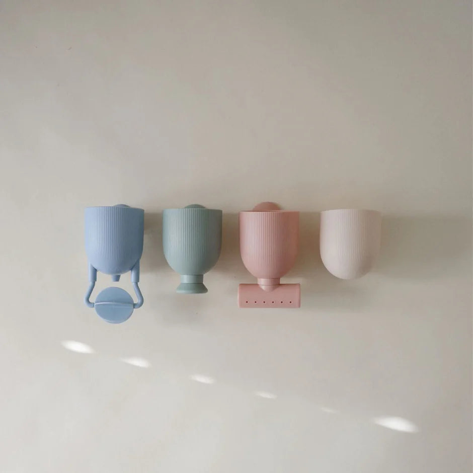 Mushie Badewannenspielzeug „Pour and Play“  Set